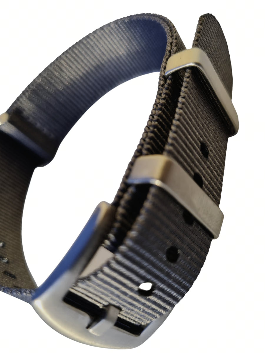 Einteiliges uhren, Armband, Nato sTrap, grau