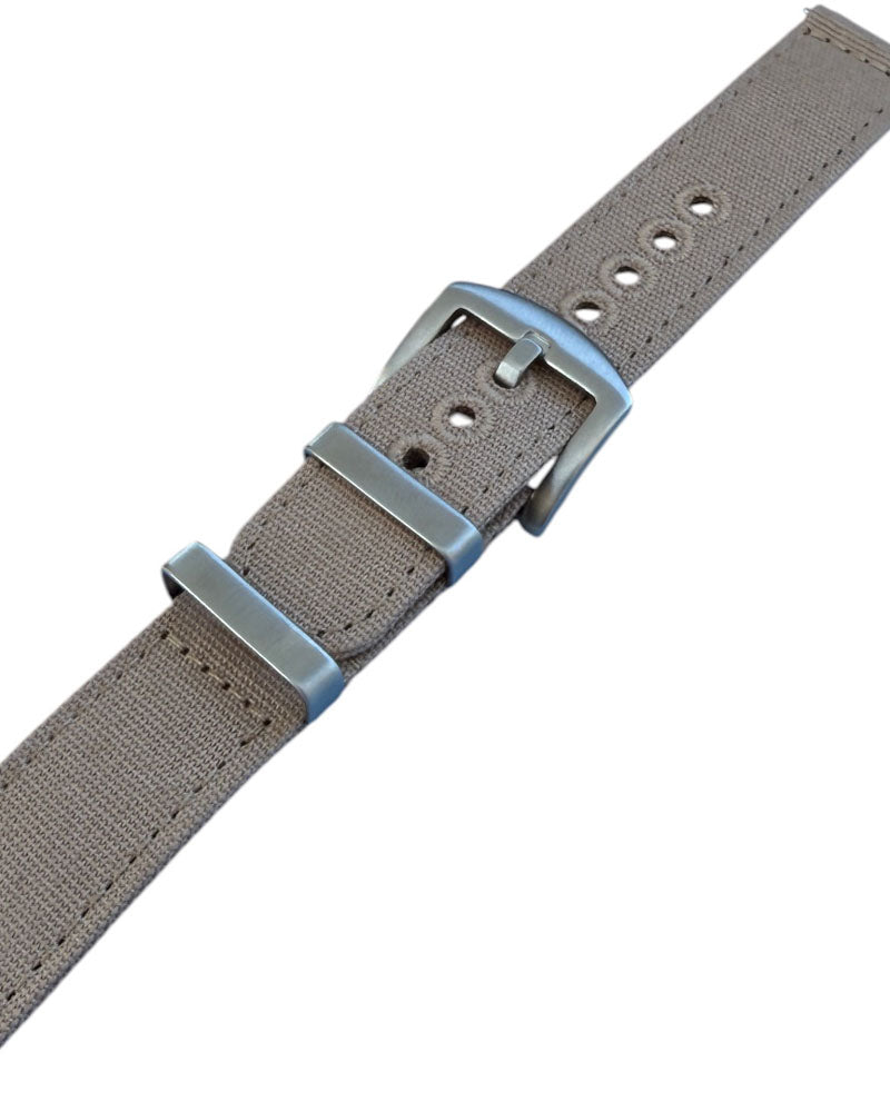 Zweiteiliges Uhrenarmband aus CanvasZweiteiliges Uhrenarmband aus Canvas, Material, Farbe, Sand